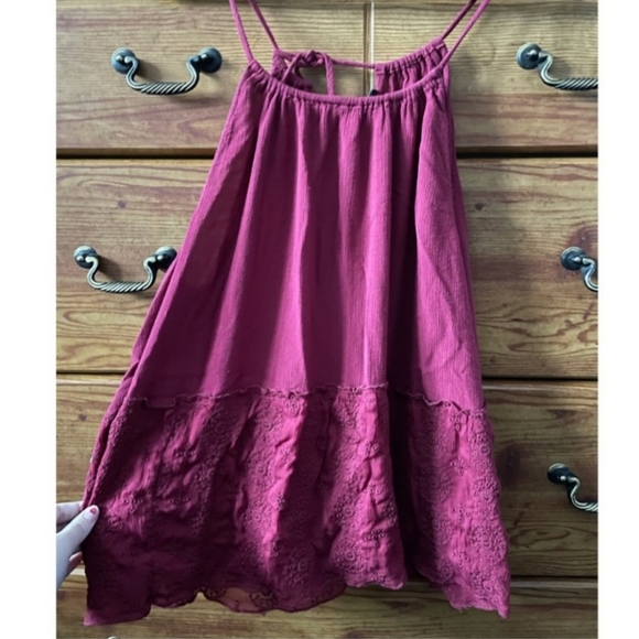 REPOSH: American Eagle Red Tank Top - Picture 2 of 8